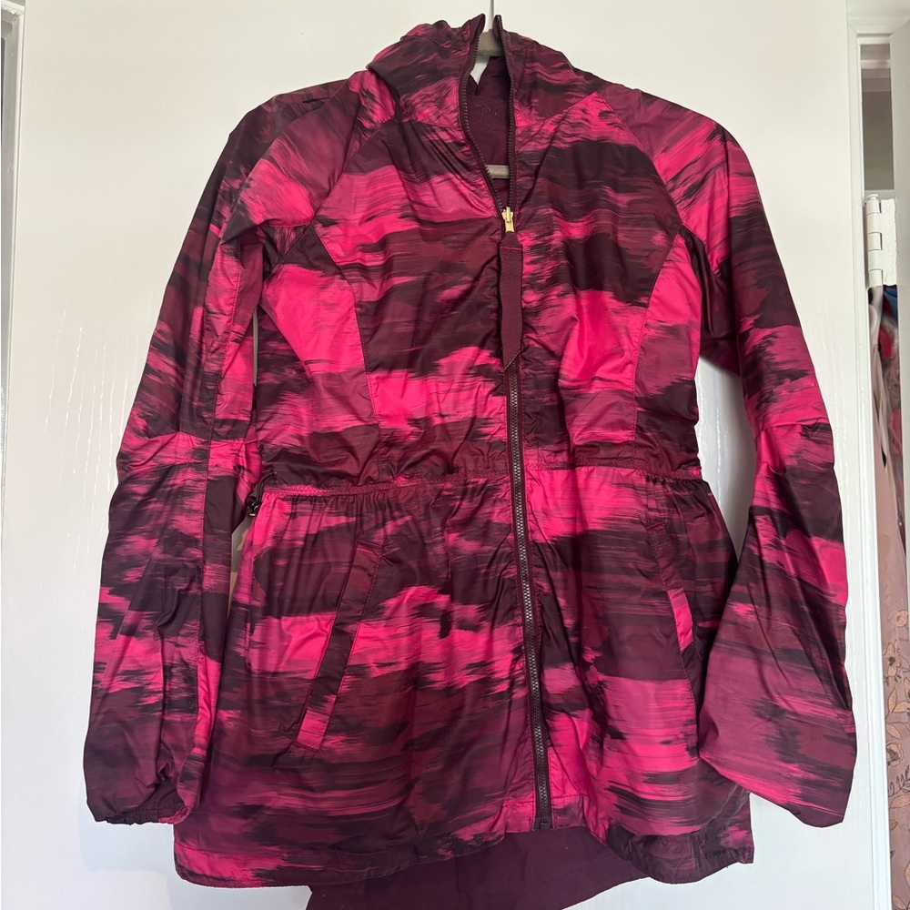 Lululemon reversible raincoat